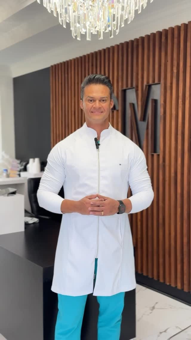 Post 8 by CRISTIANO MARTINS 🇧🇷 BROWS SPECIALIST on Instagram (video)