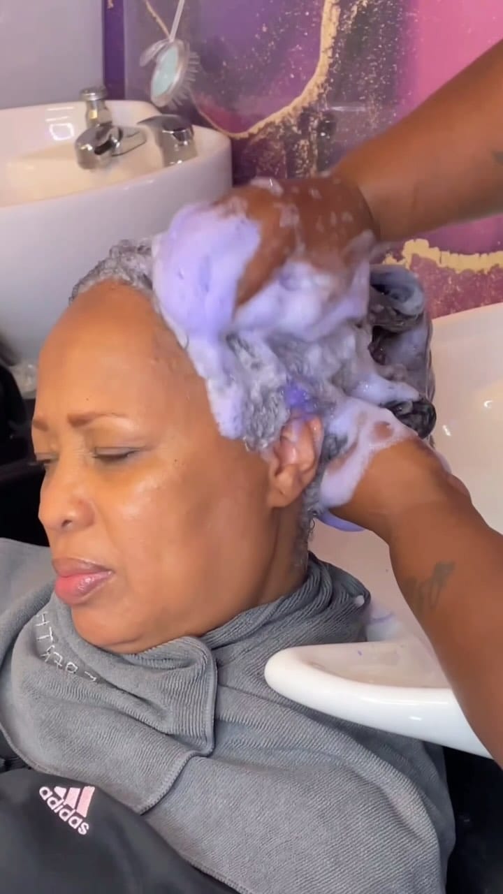 Post 10 by DEEPER THAN HAIR™️ on Instagram (video)