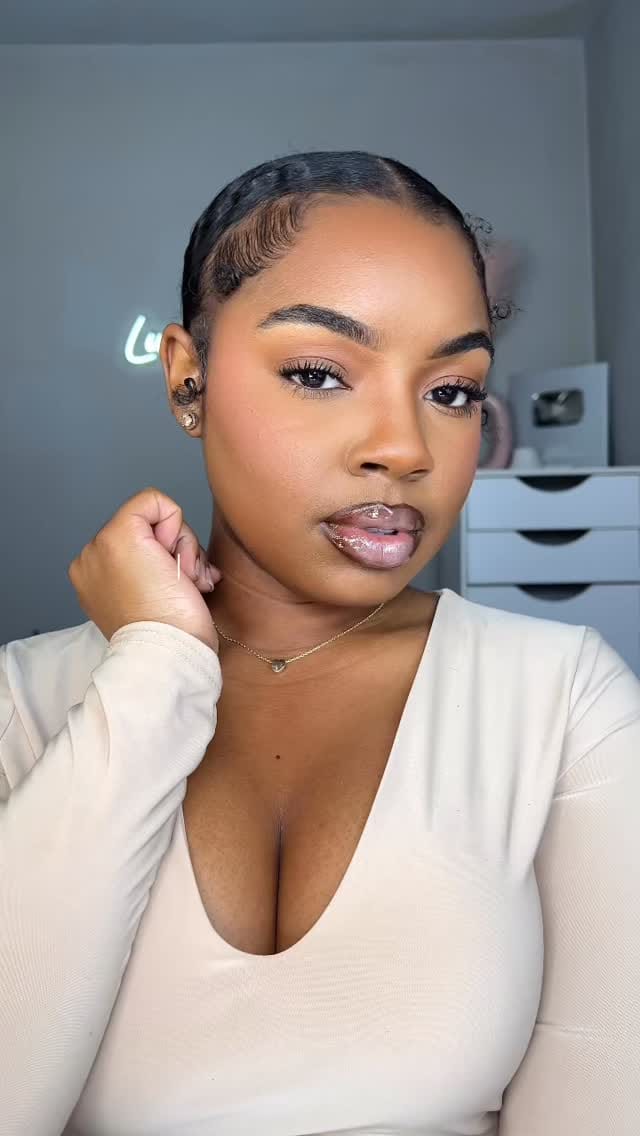Post 1 by LUXURY | CHICAGO CONTENT CREATOR on Instagram (video)