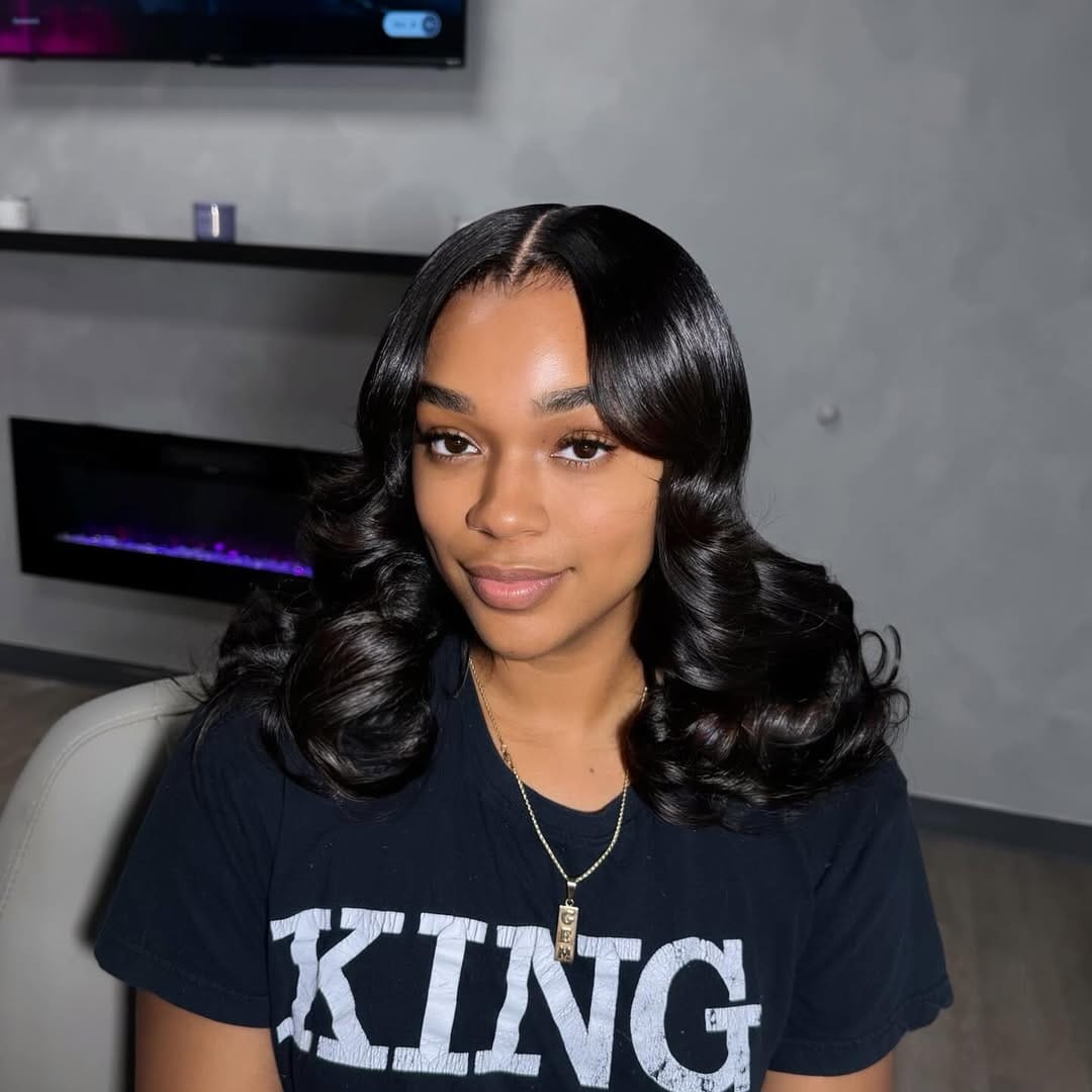 Post 1 by Hair & Makeup Artist🇩🇴 on Instagram (image)