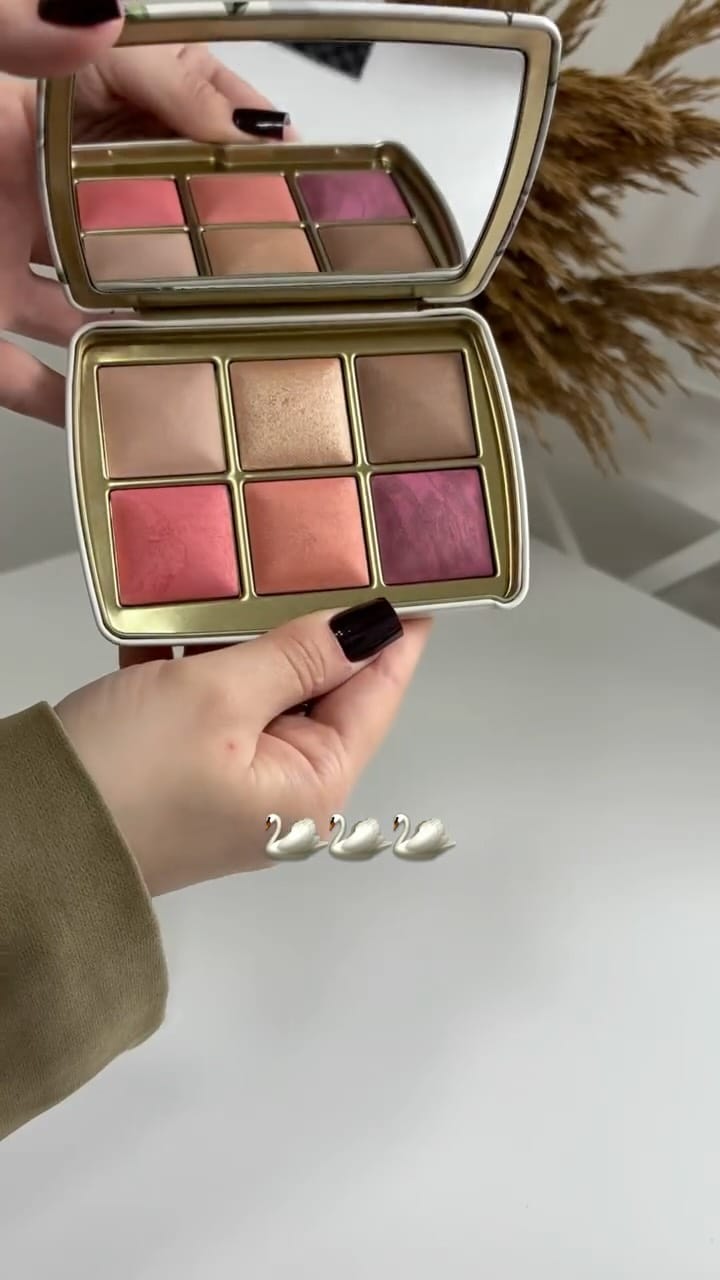 Post 5 by Amerika🇺🇸/Luxury Beauty🦢 on Instagram (video)