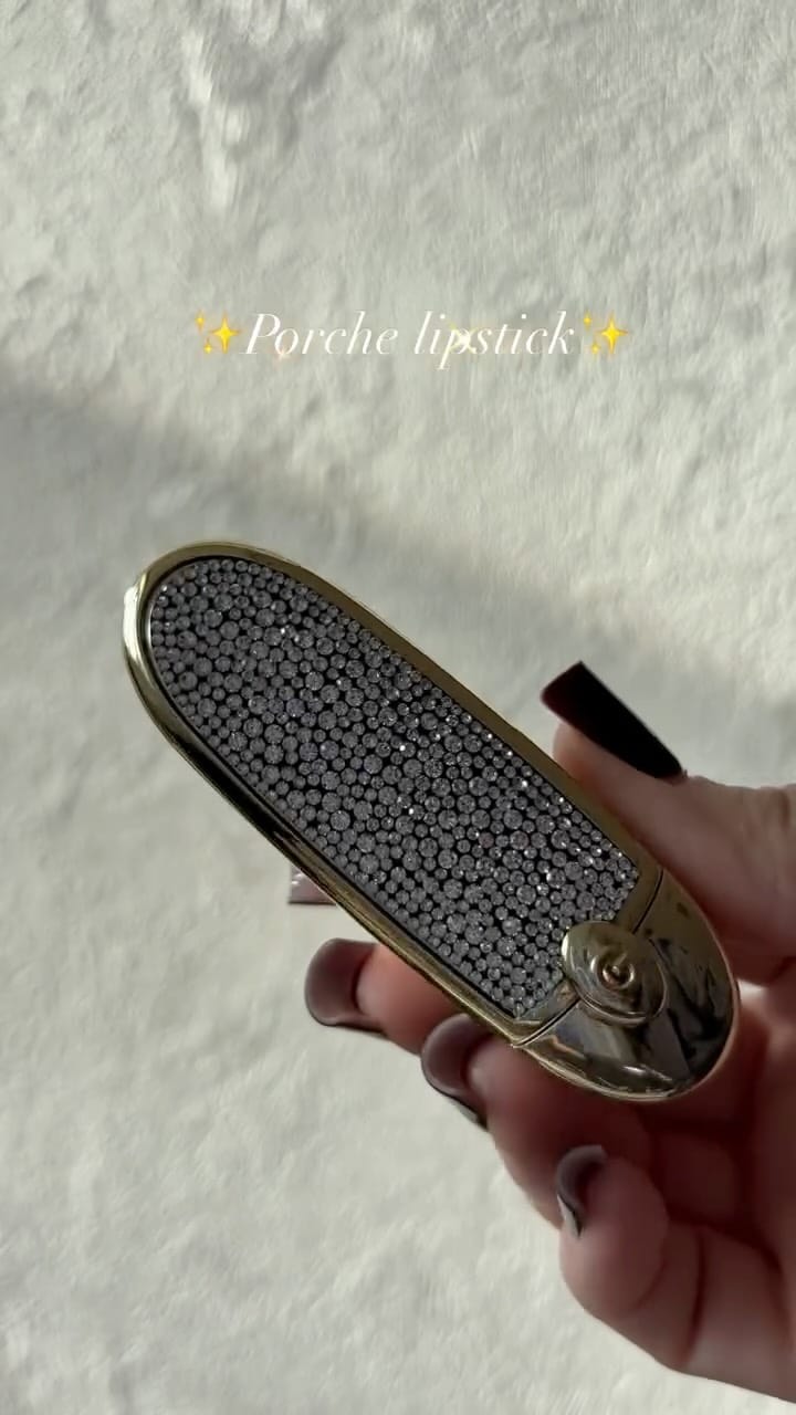 Post 3 by Amerika🇺🇸/Luxury Beauty🦢 on Instagram (video)