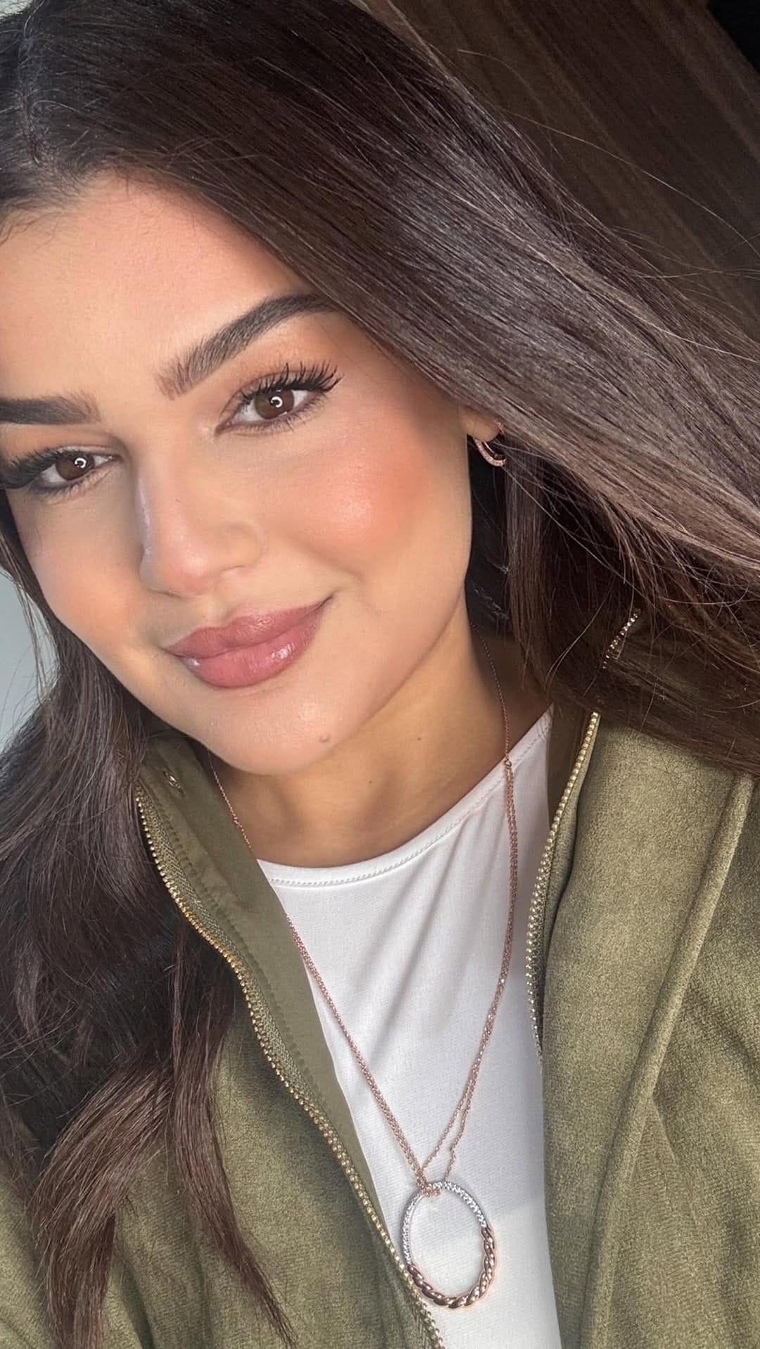 Post 3 by Absolute New York Cosmetics on Instagram (video)