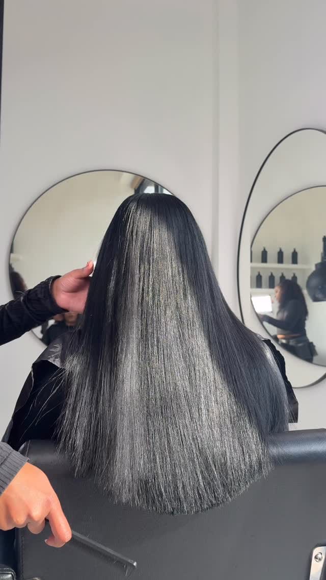 Post 1 by Haute Hair on Instagram (video)
