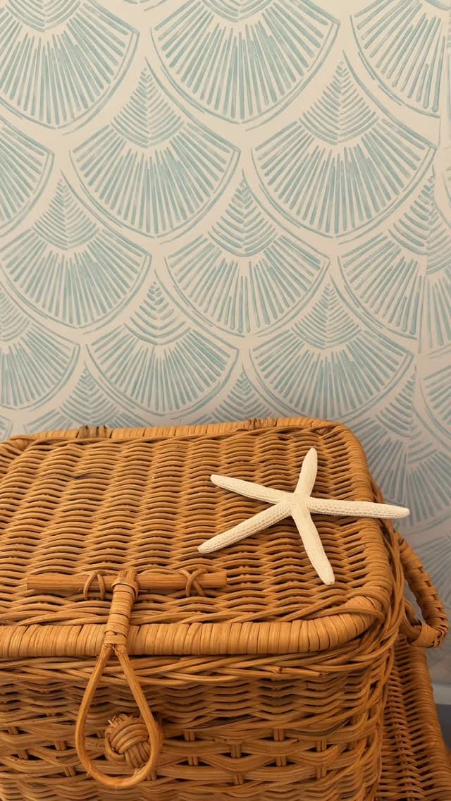 Post 1 by Di 🌊NAILS EXPERT | EDUCATOR | BEAUTY SALON on Instagram (video)