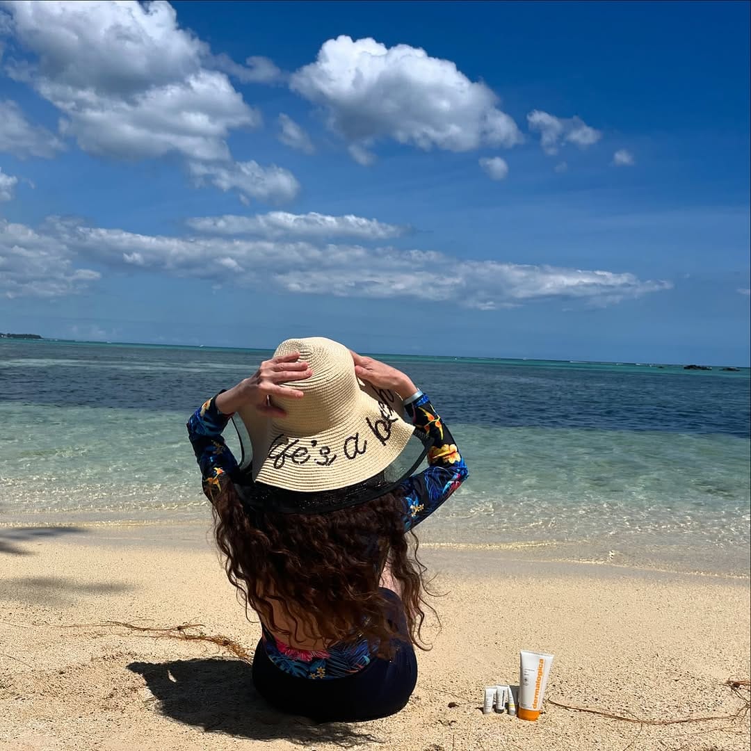 Post 10 by Anna Bartnovsky MBA, Professional Skin Therapist on Instagram (carousel)