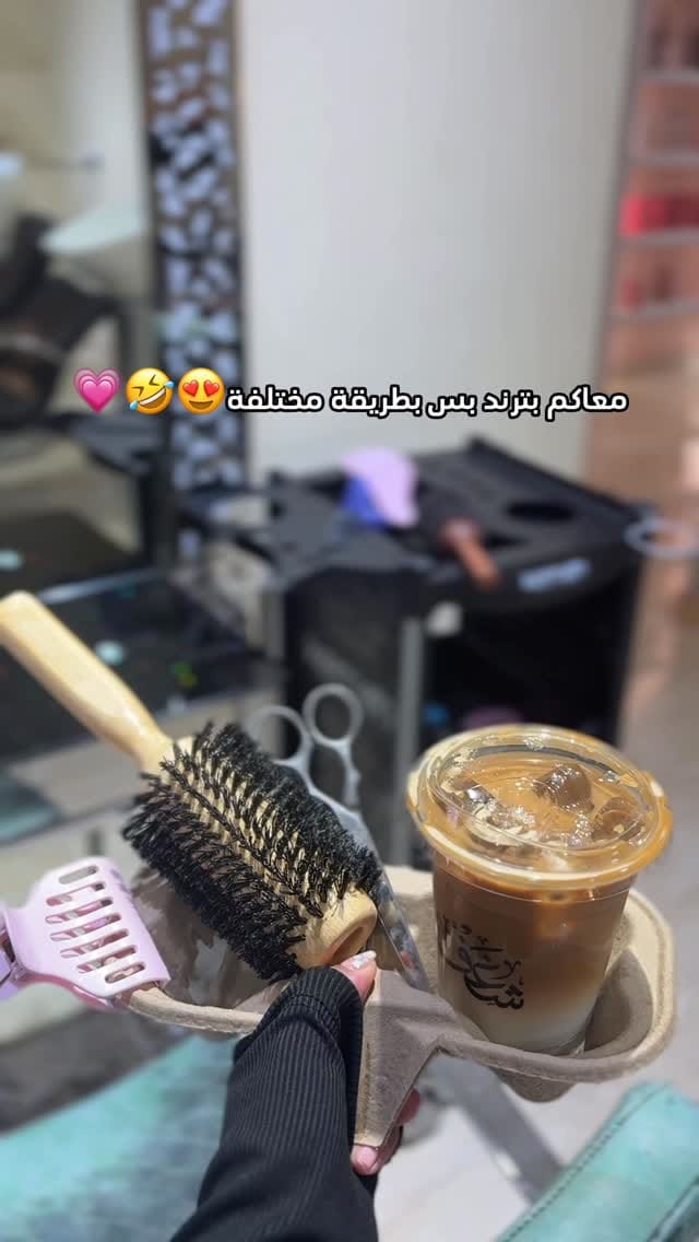 Post 1 by لمسات التألق للتجميل🇴🇲 on Instagram (video)