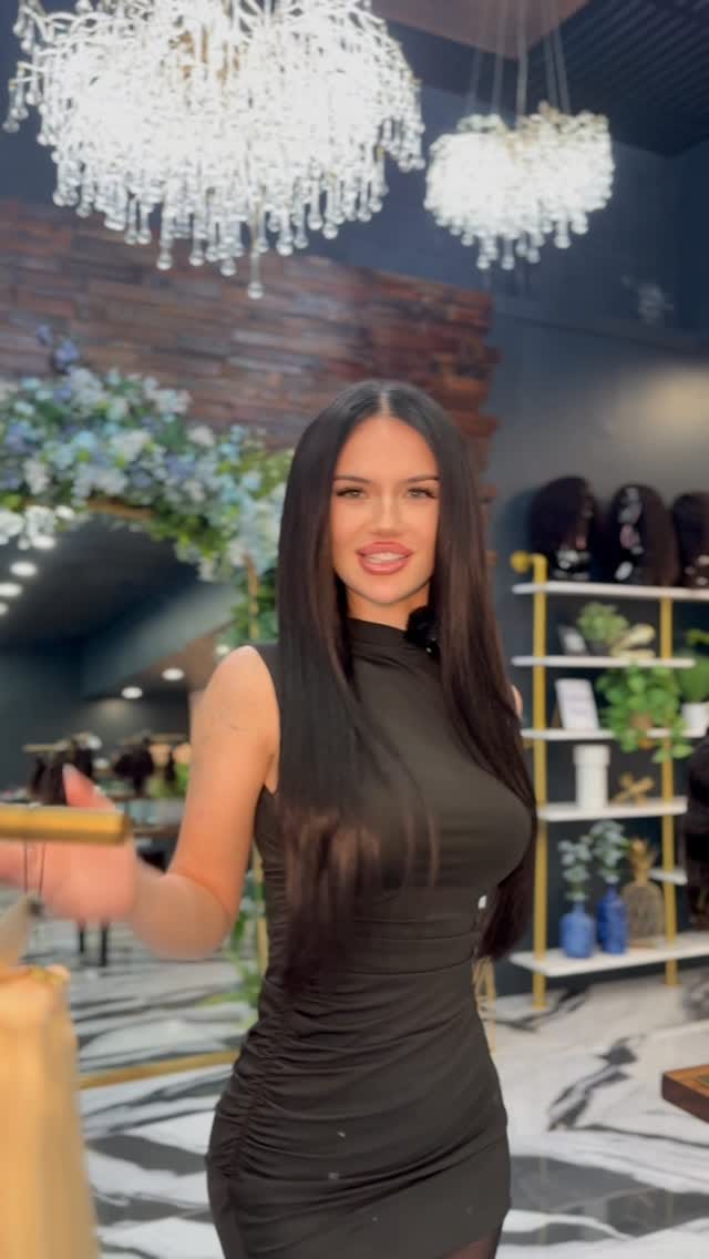 Post 3 by Private Label Extensions on Instagram (video)