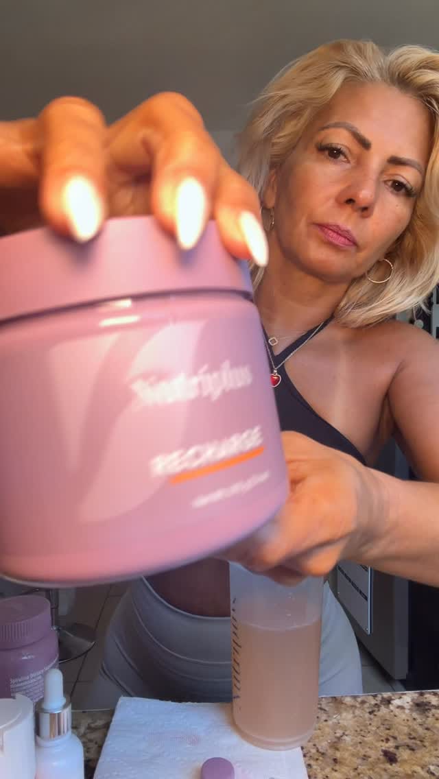 Post 6 by Jenny Leal on Instagram (video)