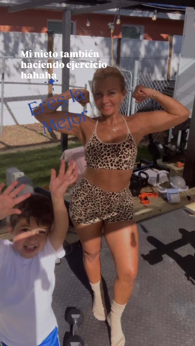 Post 8 by Jenny Leal on Instagram (video)