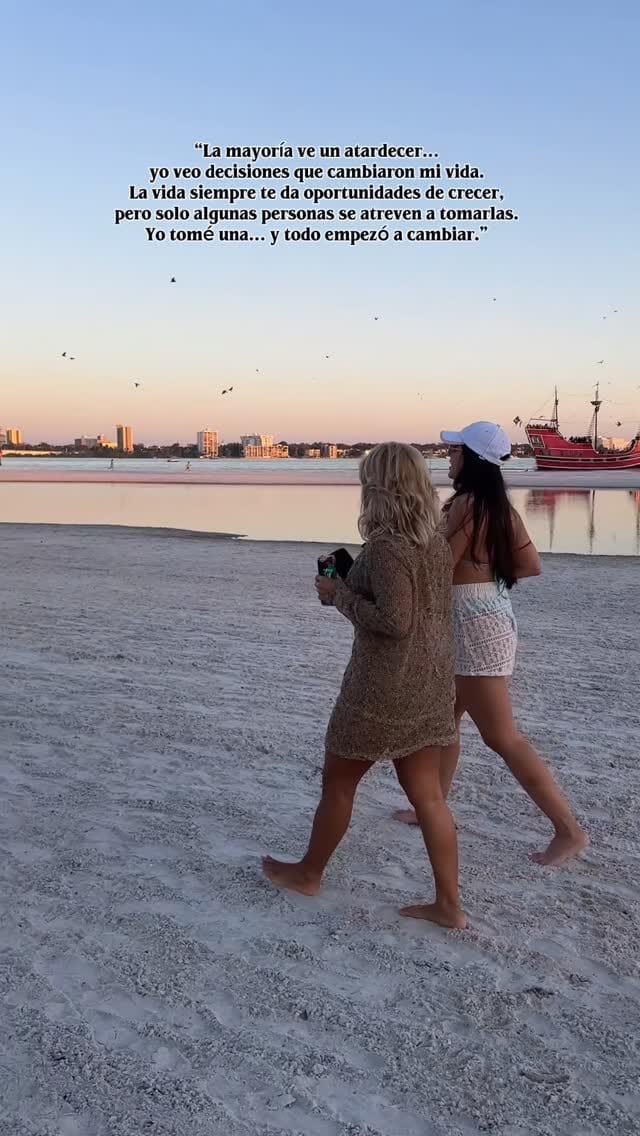 Post 7 by Jenny Leal on Instagram (video)