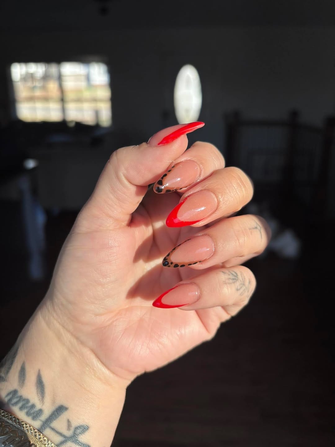 Post 10 by Clarissa tello on Instagram (image)
