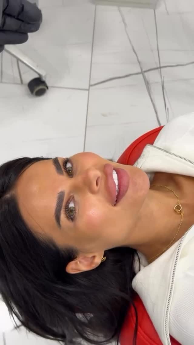 Post 3 by Smile DESIGNER & Creator of IMPLANT CLINIC 🫰🏼 on Instagram (video)