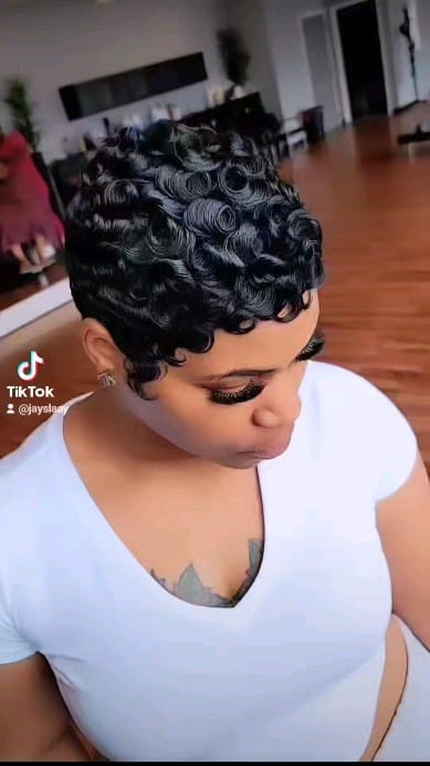Post 9 by JaySlay on Instagram (video)