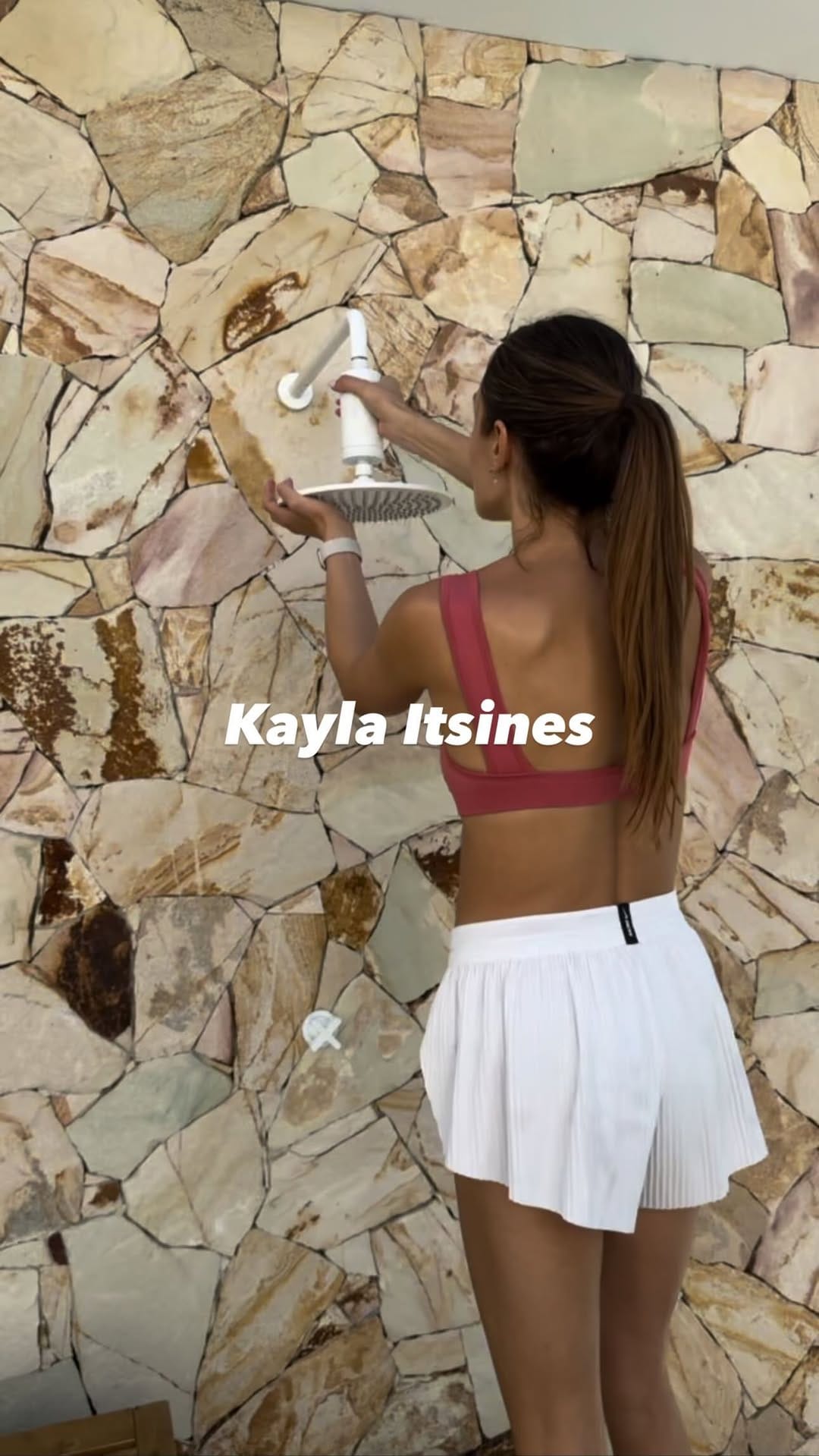 Post 10 by Well Verti Shower Filters on Instagram (video)
