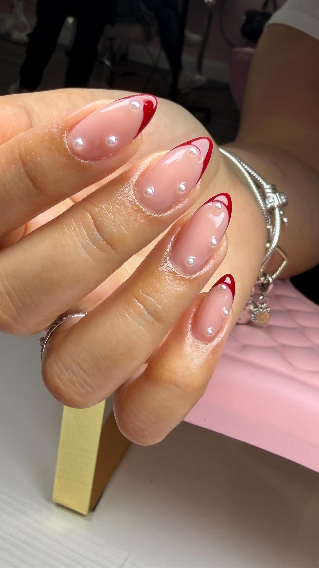 Post 2 by DEJA VU ®️ on Instagram (video)