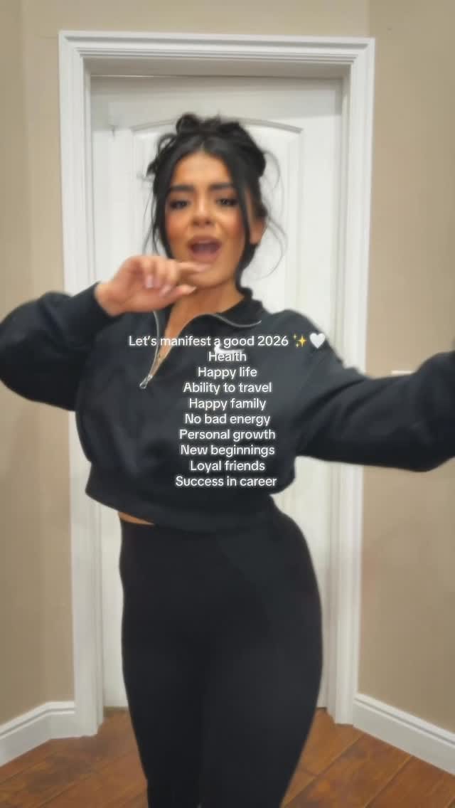 Post 3 by VANESSA FLORES 🦋 on Instagram (video)