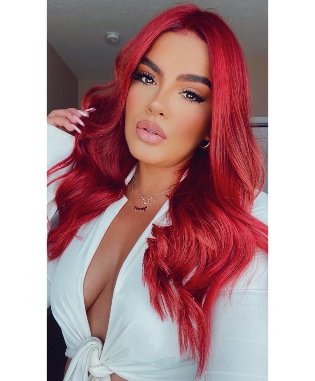 Post 10 by VANESSA FLORES 🦋 on Instagram (image)