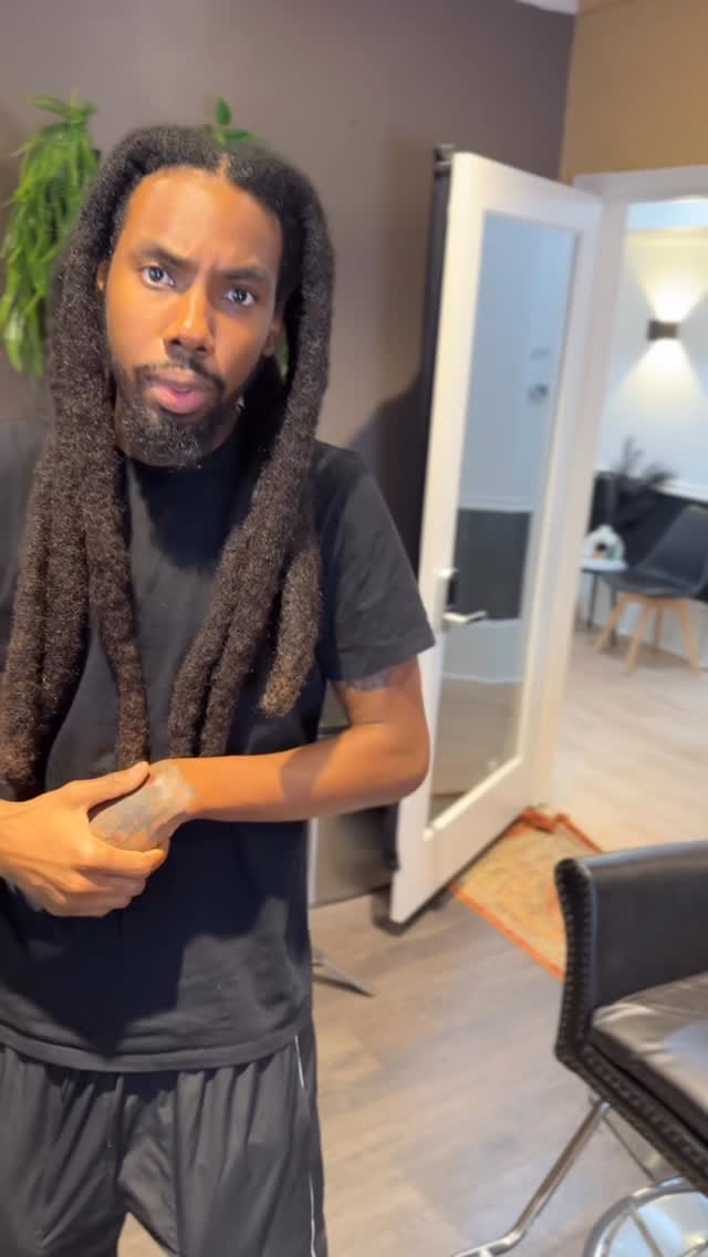 Post 4 by Jill Burgess • Jillizm🌺 on Instagram (video)