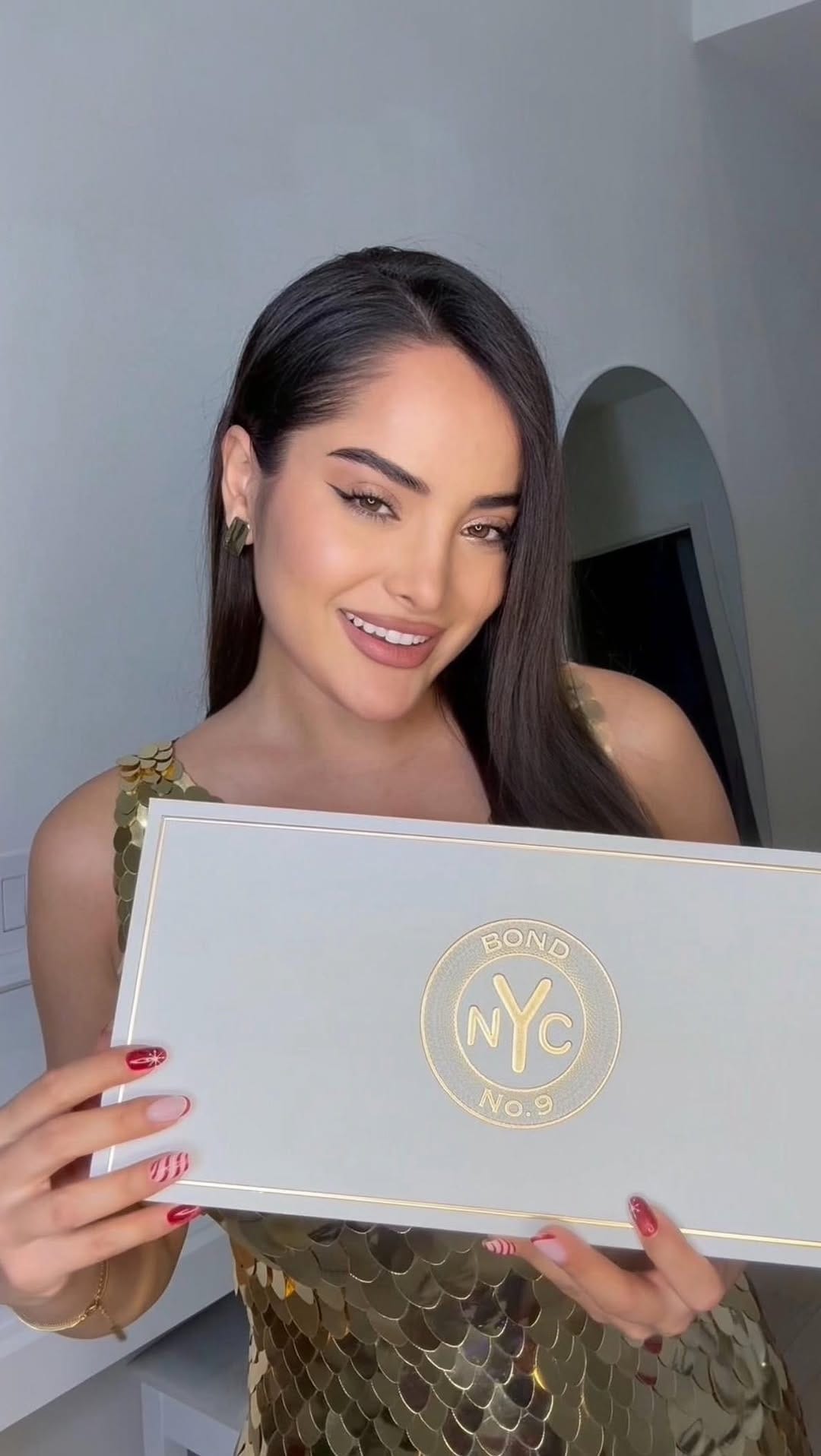 Post 6 by Bond No. 9 Fragrances on Instagram (video)