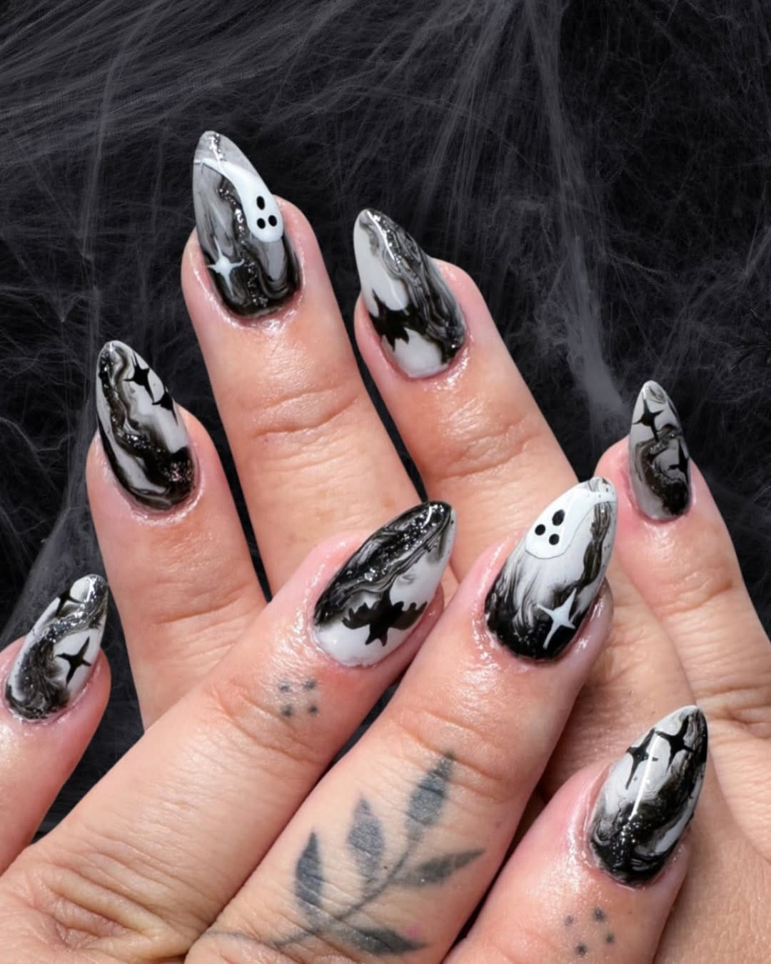 Post 7 by modnails on Instagram (carousel)