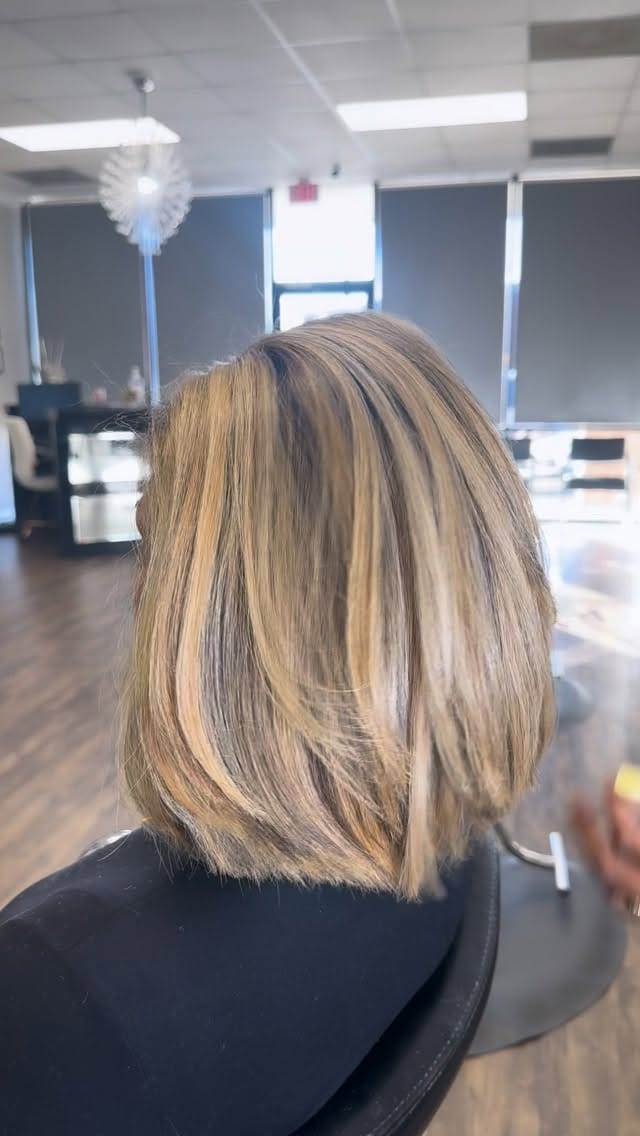 Post 8 by SILK PRESS EXPERT / HEALTHY HAIR STYLIST on Instagram (video)