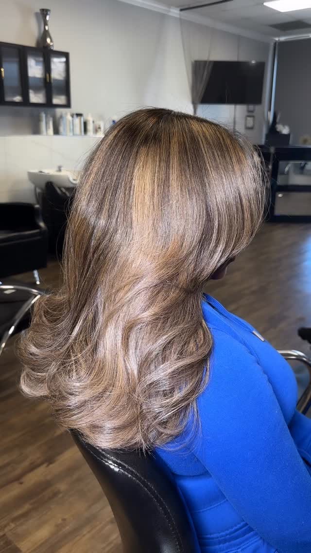 Post 9 by SILK PRESS EXPERT / HEALTHY HAIR STYLIST on Instagram (video)