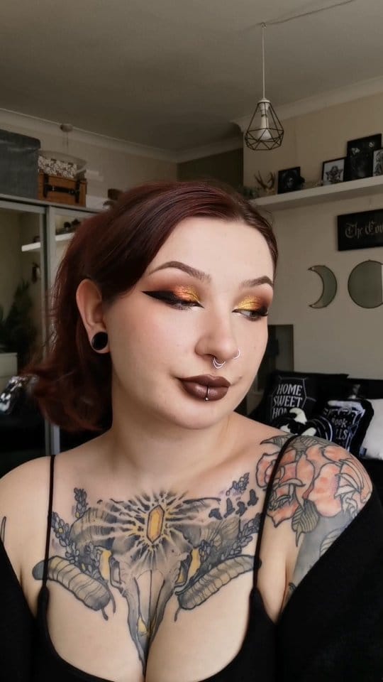 Post 4 by Jolie⚡Beauty on Instagram (video)