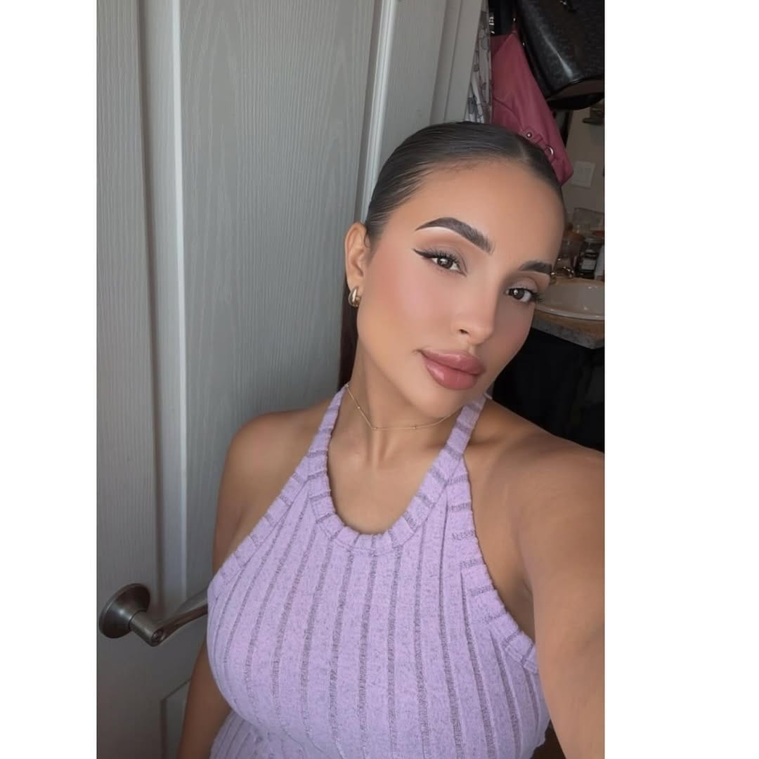 Post 6 by Athena Hernandez on Instagram (image)