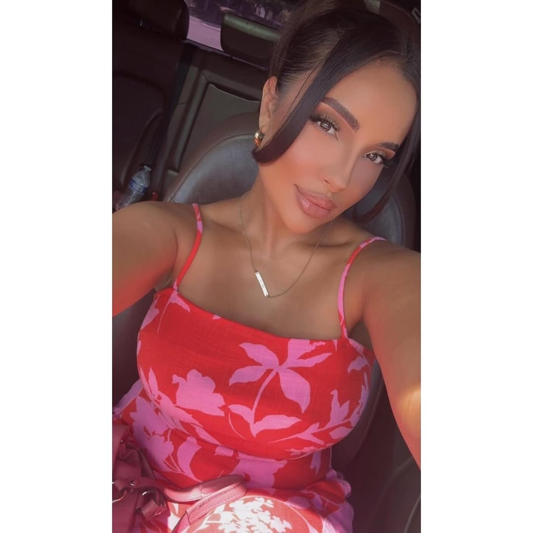 Post 8 by Athena Hernandez on Instagram (image)