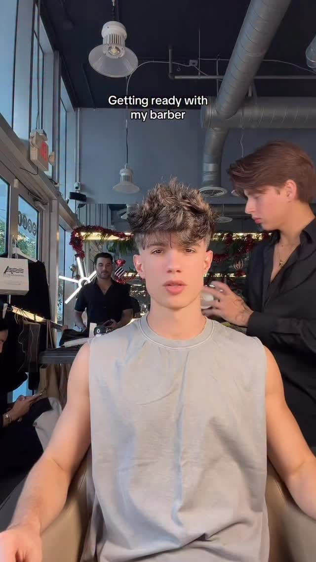 Post 4 by Balayage - Highlights - HairStyles on Instagram (video)
