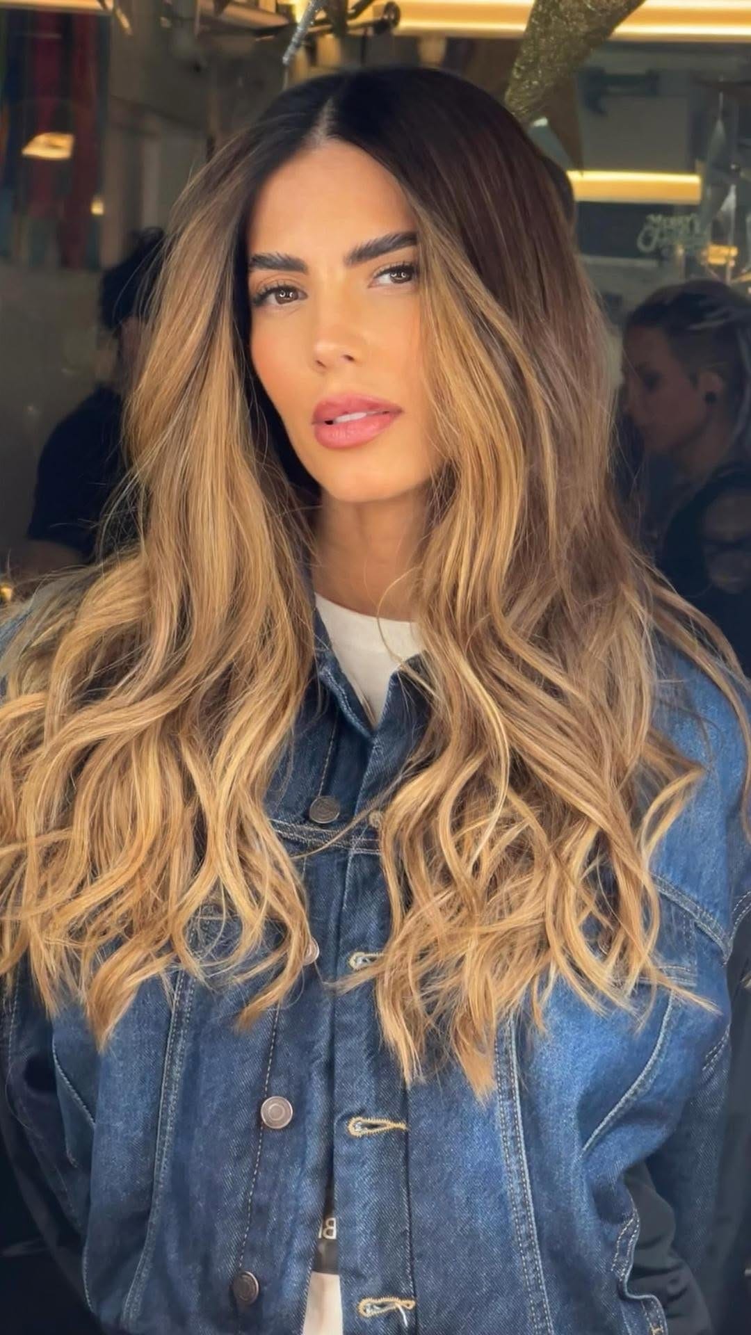Post 9 by Balayage - Highlights - HairStyles on Instagram (video)