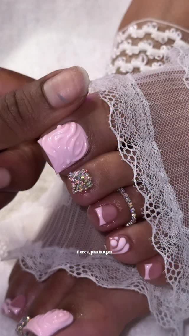 Post 1 by Raymeshia Williams on Instagram (video)