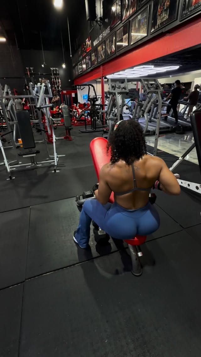 Post 3 by Dessie on Instagram (video)
