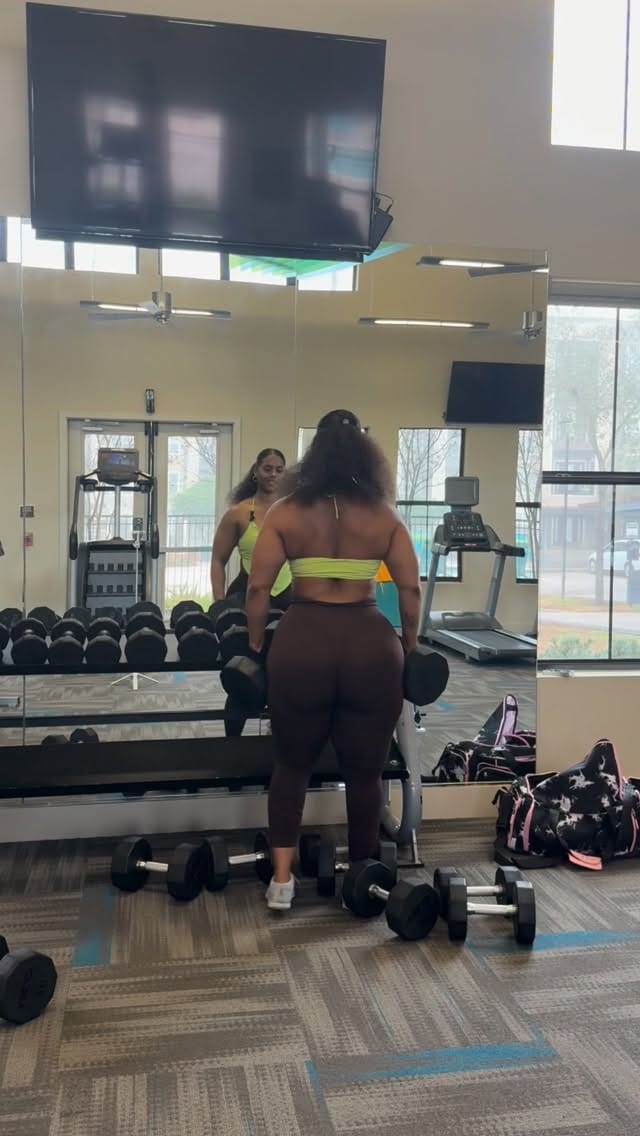 Post 8 by Dessie on Instagram (video)