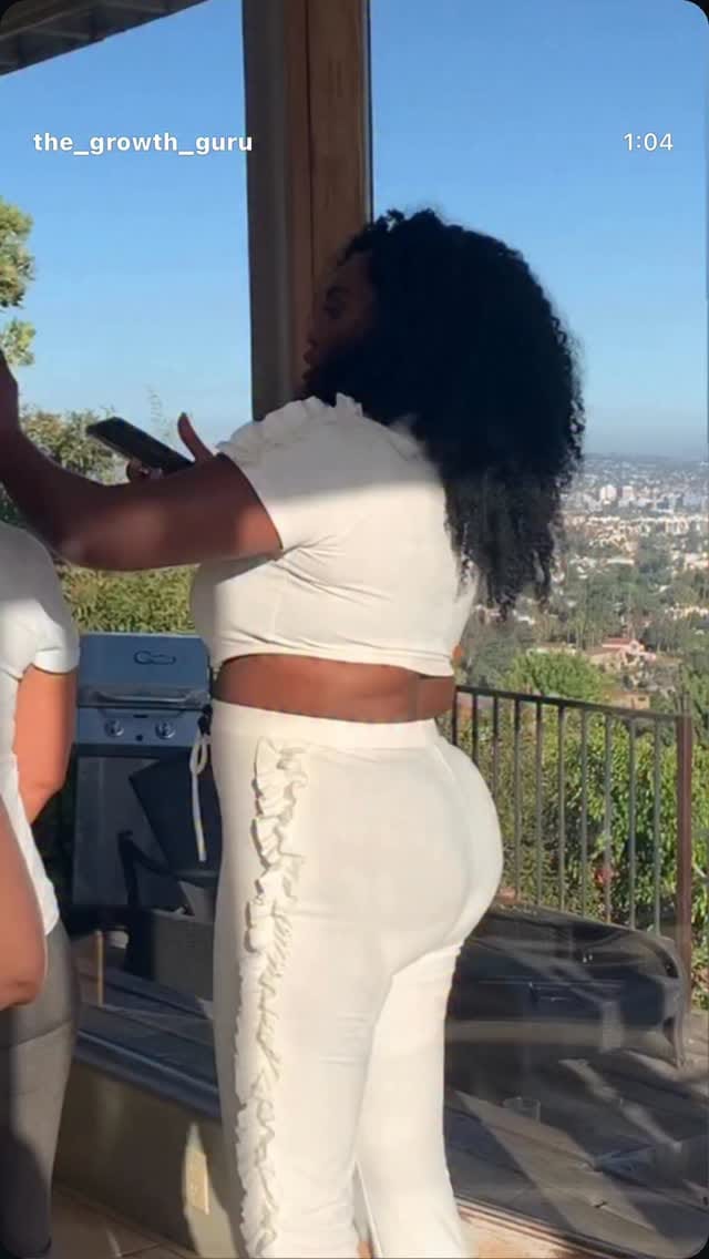 Post 7 by HER GROWING HANDS ™ on Instagram (video)