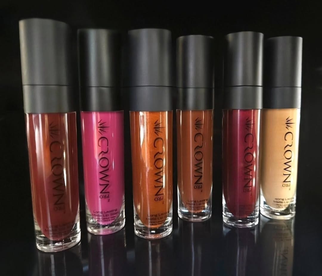 Post 5 by Crown Brush on Instagram (image)
