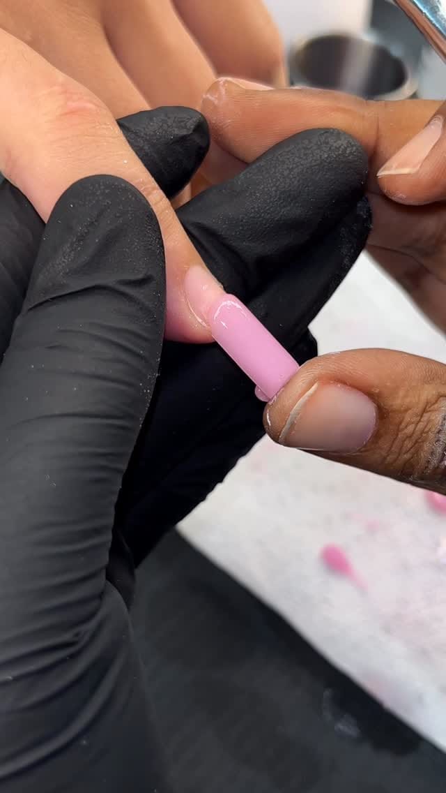 Post 9 by 2Cute Nails on Instagram (video)