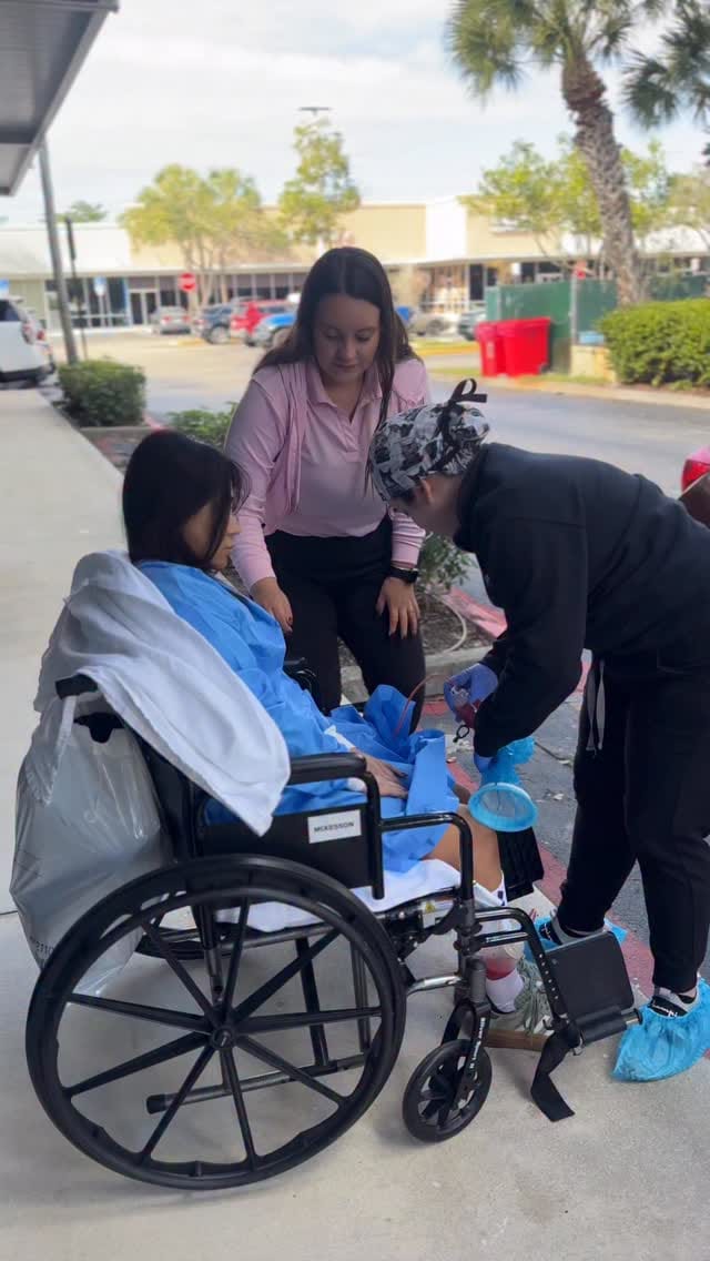 Post 2 by Nakita Robin (Post-op Cosmetic Concierge Recovery) on Instagram (video)