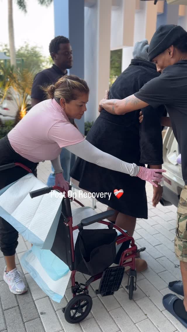 Post 4 by Nakita Robin (Post-op Cosmetic Concierge Recovery) on Instagram (video)