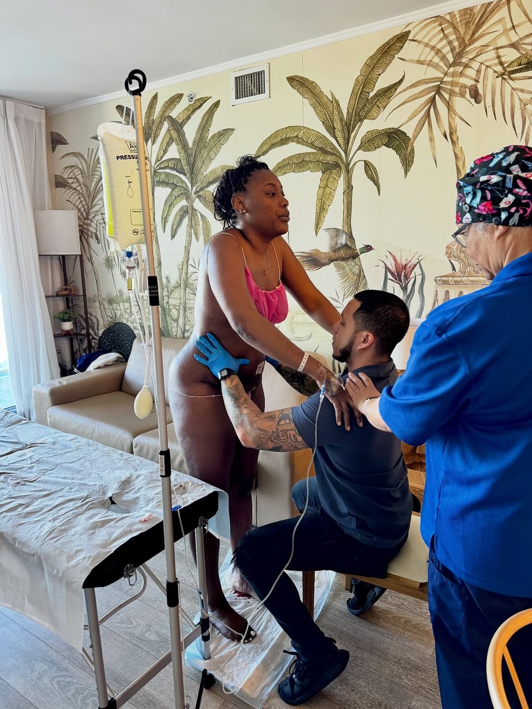 Post 1 by Nakita Robin (Post-op Cosmetic Concierge Recovery) on Instagram (image)