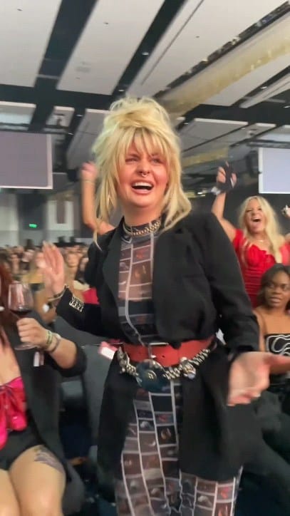 Post 9 by #ONESHOT HAIR AWARDS on Instagram (video)