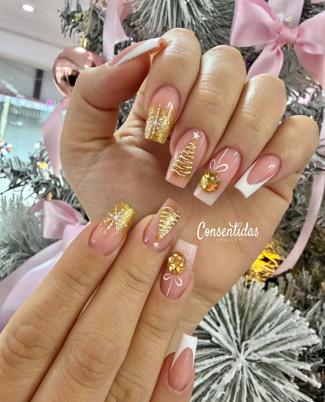 Post 9 by CONSENTIDAS NAILS on Instagram (image)