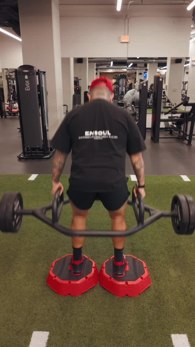 Post 3 by Miami Barber - Henry Rodriguez on Instagram (video)