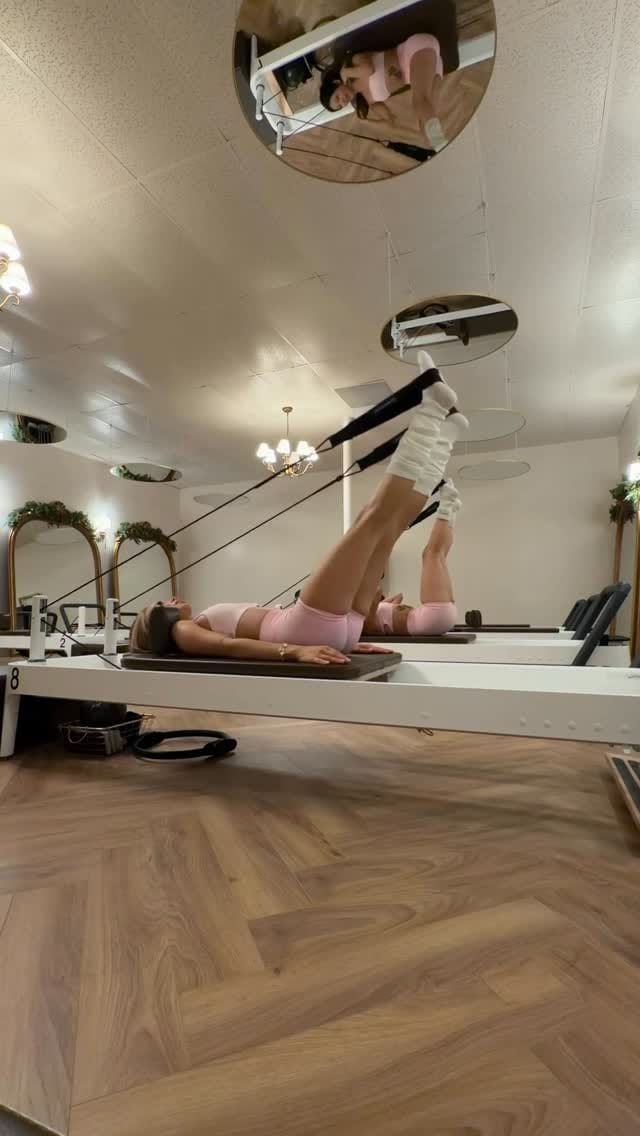 Post 1 by Josephine Morgan ʚ♡ɞ📍LA MUA on Instagram (video)