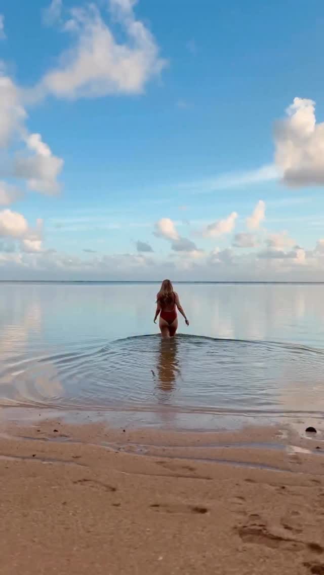 Post 7 by LEAHLANI  SKINCARE ® on Instagram (video)