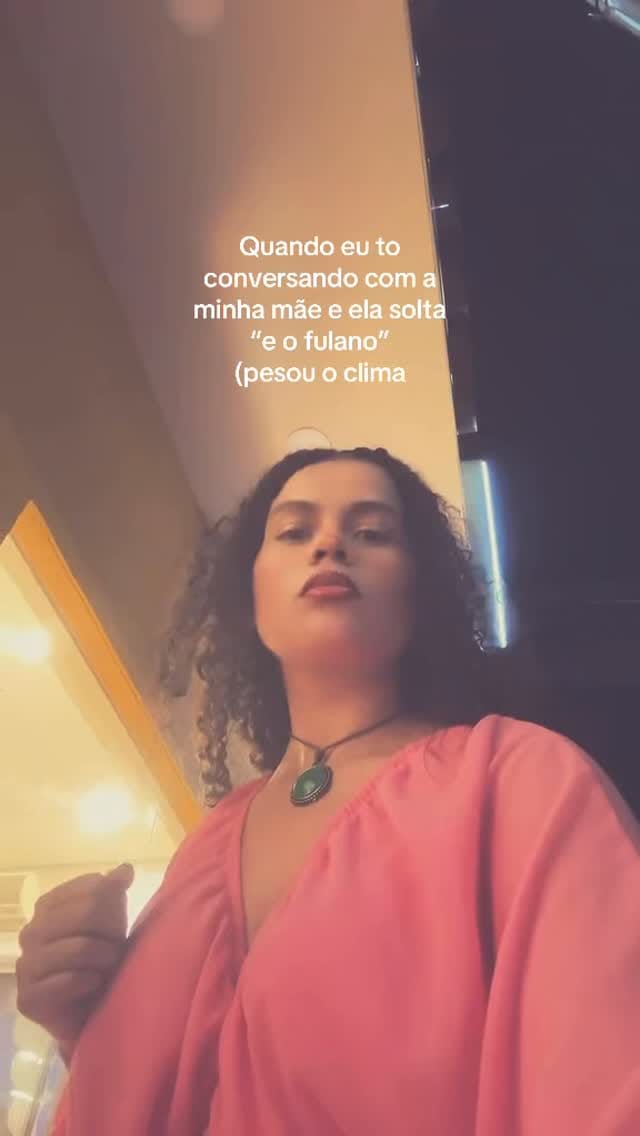 Post 2 by LU SANTOS🧸 on Instagram (video)