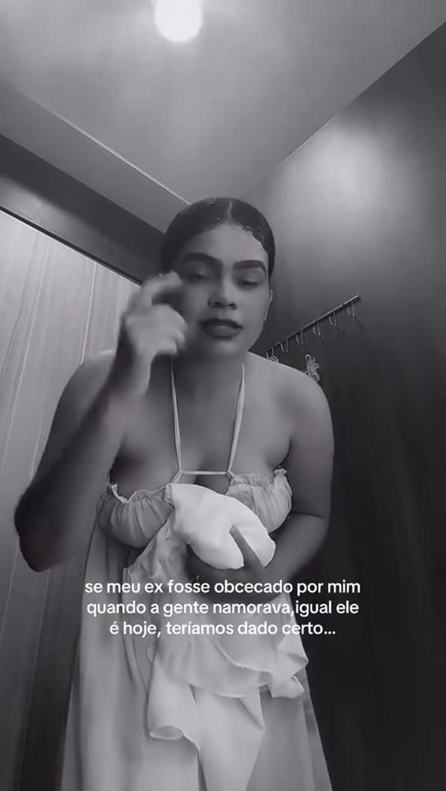 Post 5 by LU SANTOS🧸 on Instagram (video)