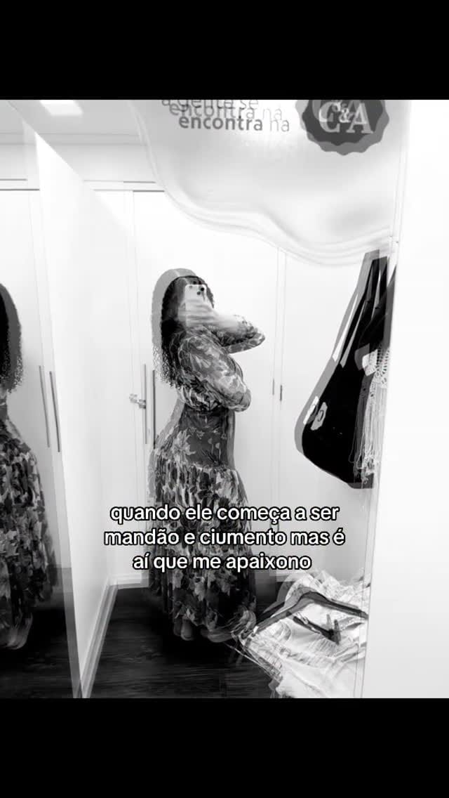 Post 7 by LU SANTOS🧸 on Instagram (video)