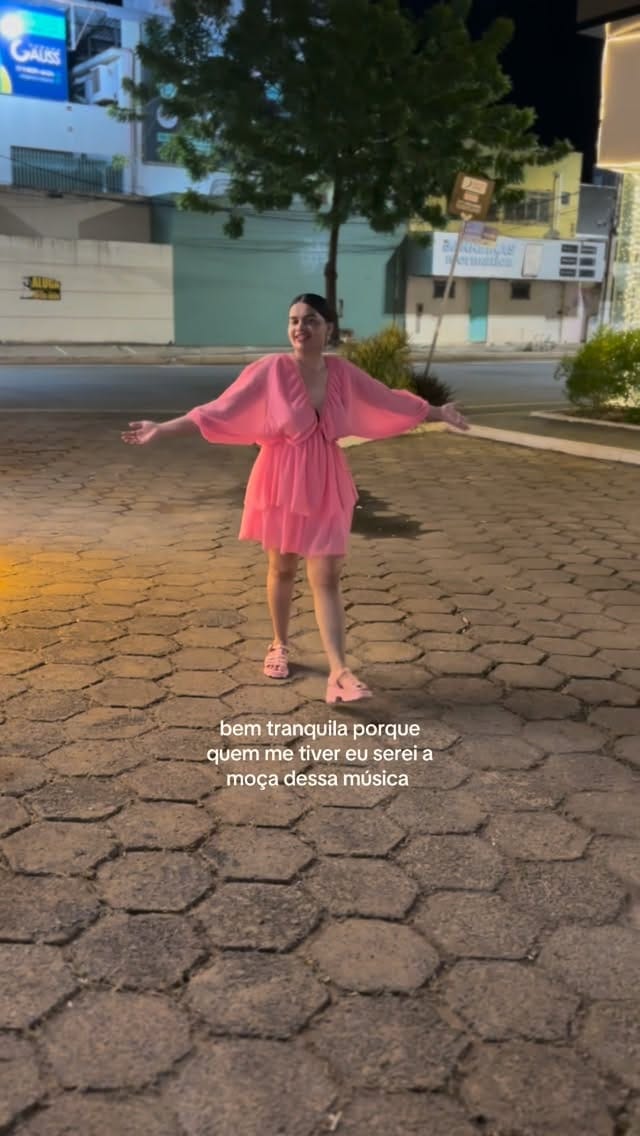 Post 1 by LU SANTOS🧸 on Instagram (video)